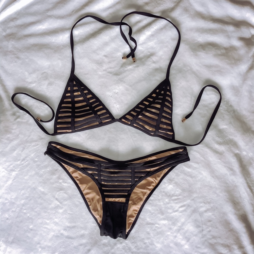Triangle top/Cheeky bottom bikini |BEACH BUNNY🐰👙